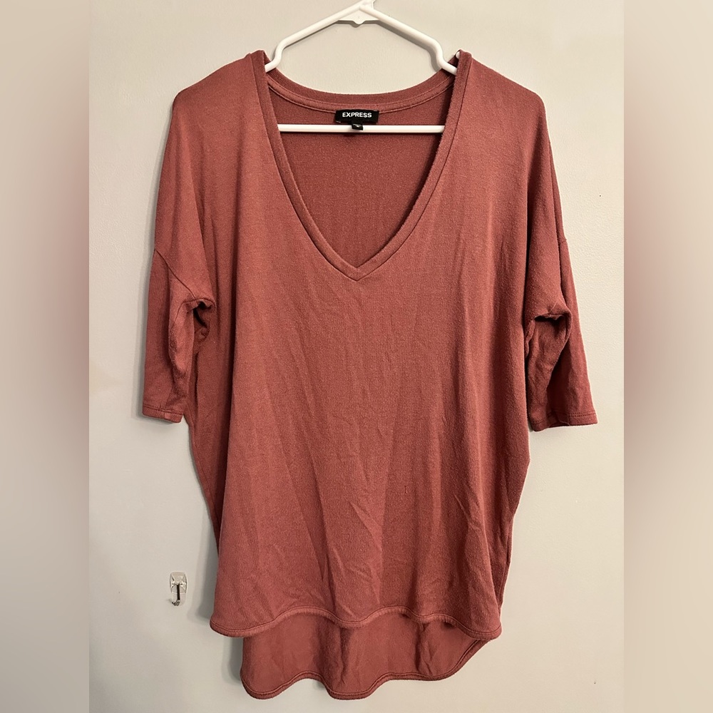 Maroon EXPRESS Tee 💕